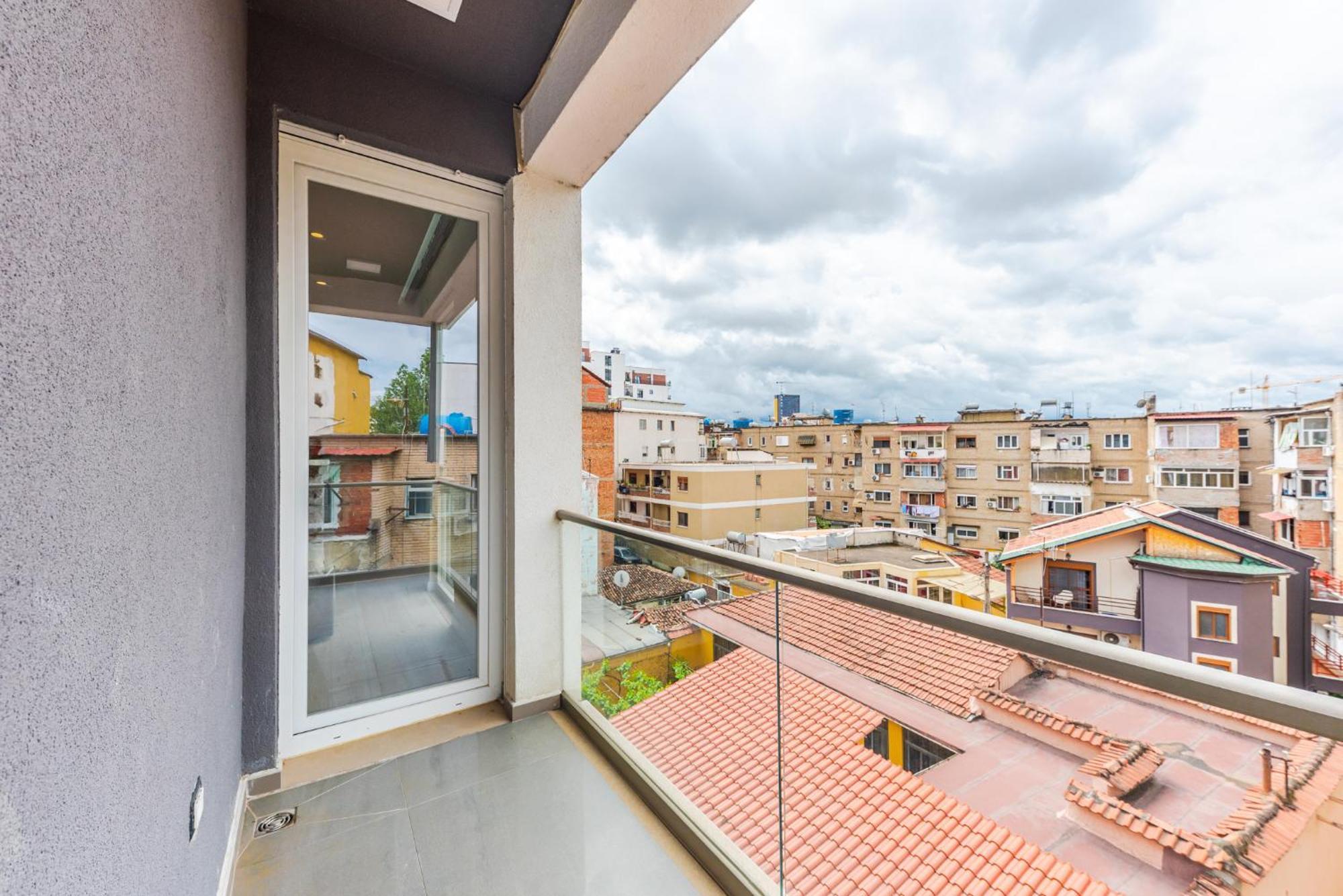 Mumba Apartments By Kondo Stays Tirana Eksteriør billede