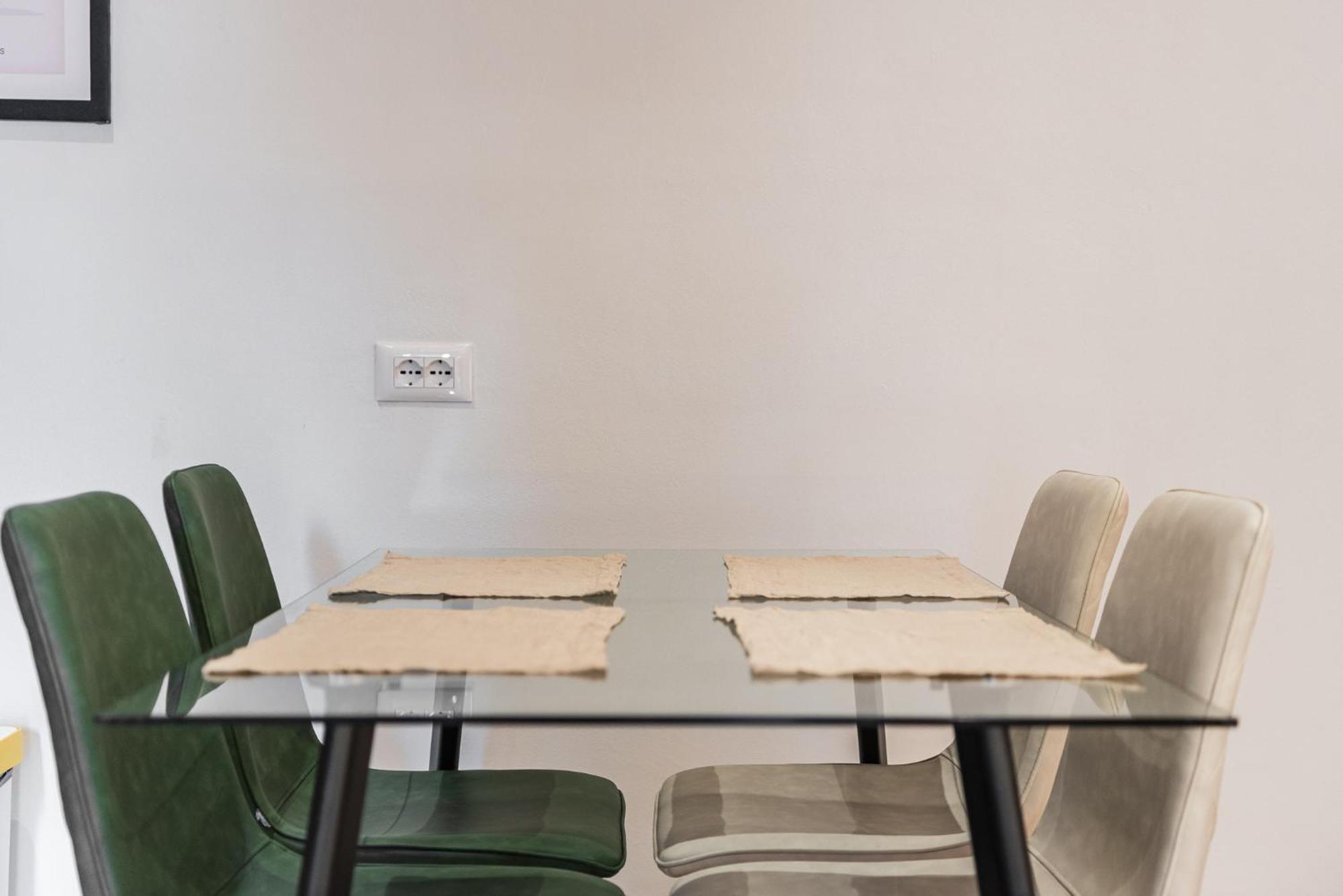 Mumba Apartments By Kondo Stays Tirana Eksteriør billede